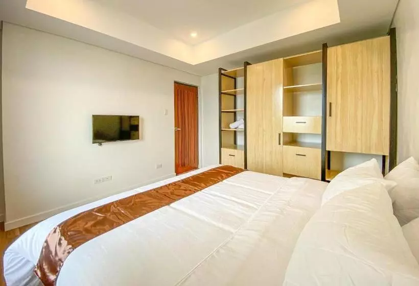 ホテル Wesfame Suites