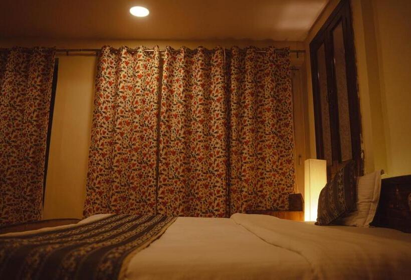 ホテル Woodville The Mall