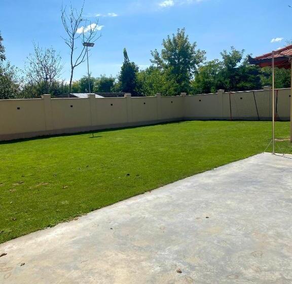 Pensão Confort House