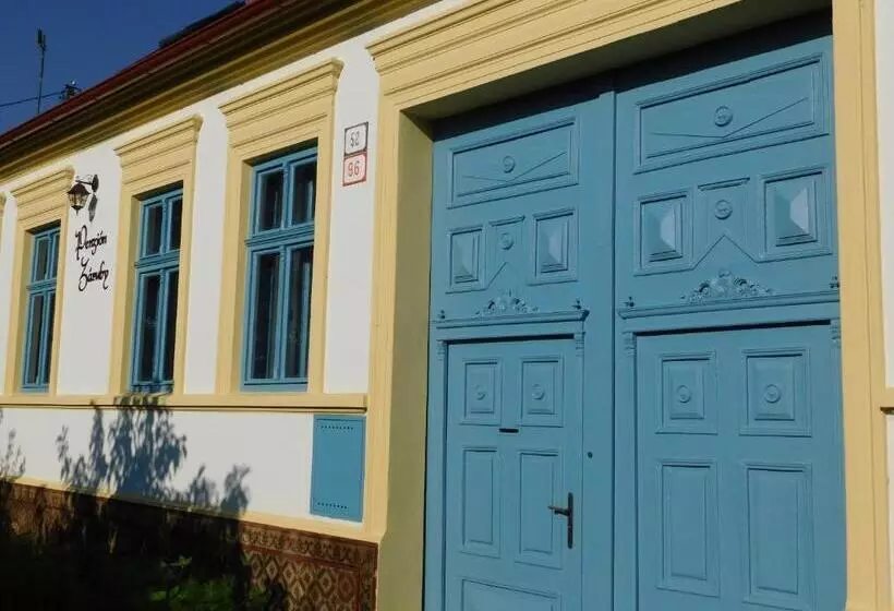 Majatalo Penzión Záruby