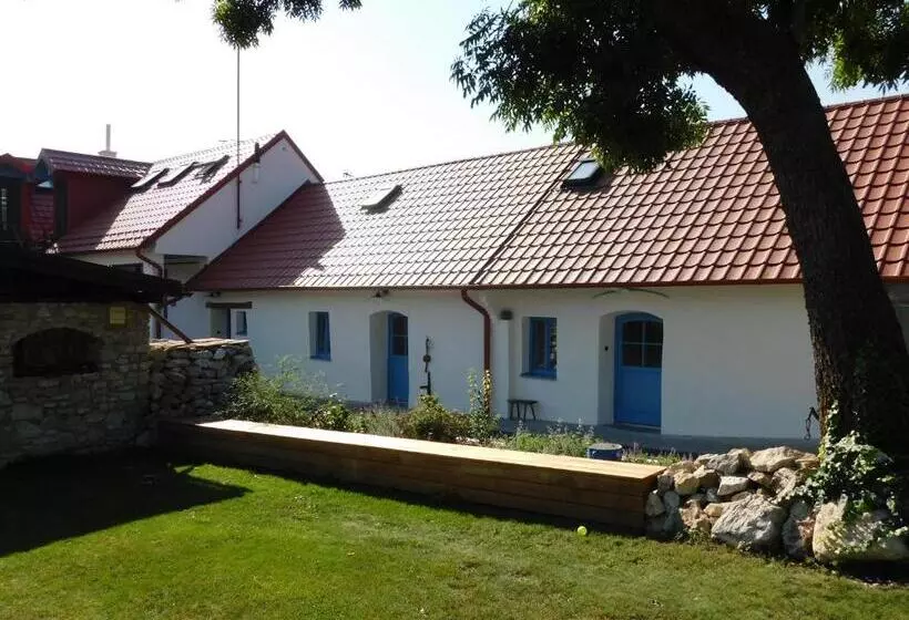 Majatalo Penzión Záruby