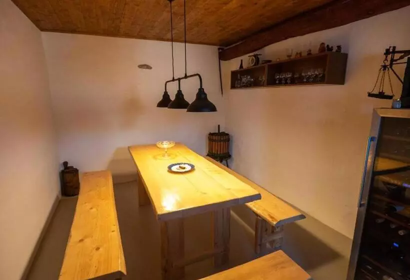 Majatalo Penzión Záruby