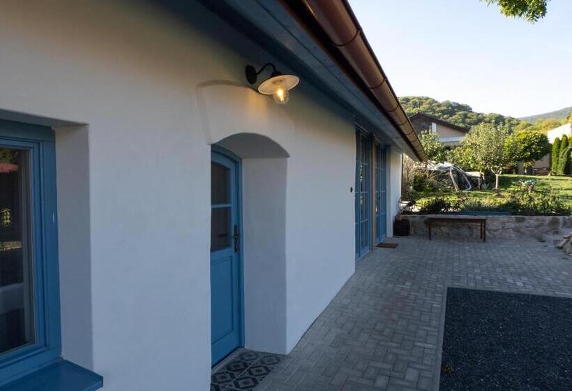 Pensão Penzión Záruby