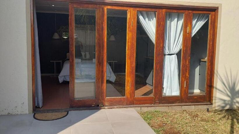 Pensione Royal Inn Room 2