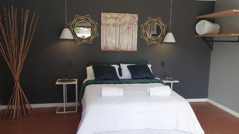 Panzió Royal Inn Room 2