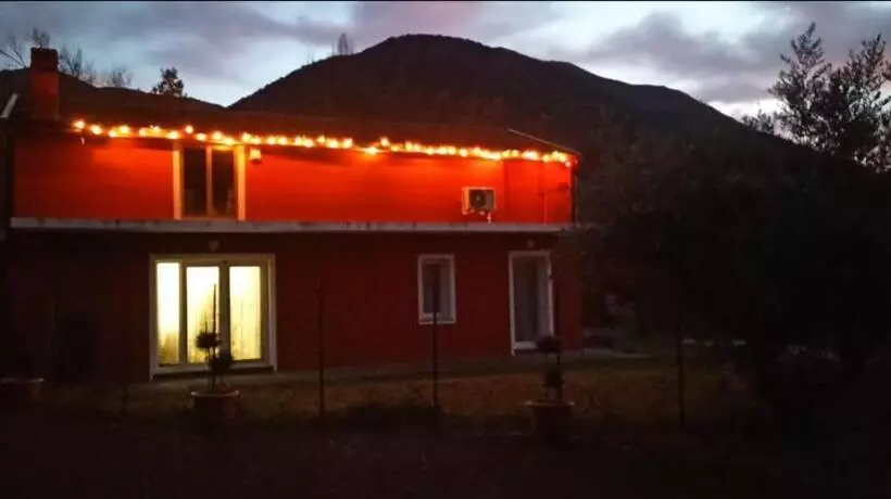 ペンション Villa   Malibu  B & B