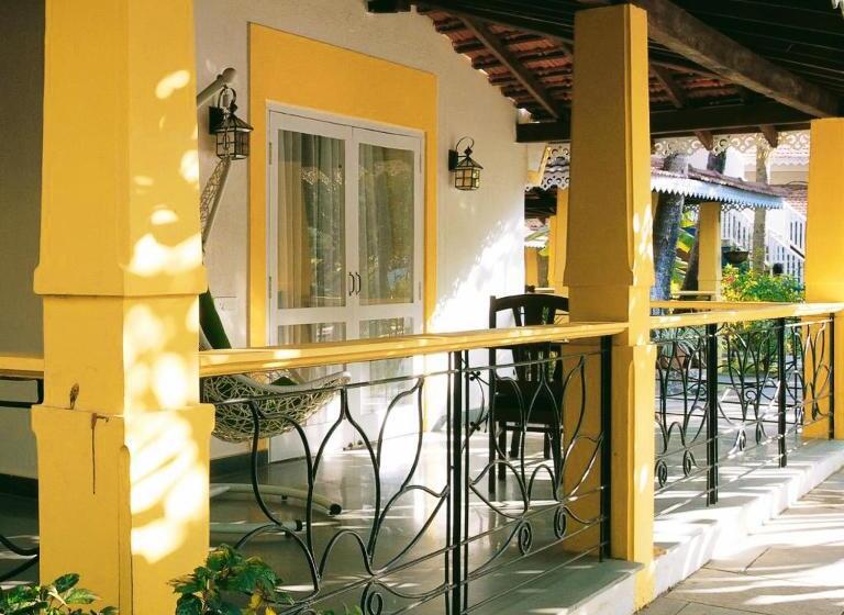 渡假胜地 Sashas Holiday Village