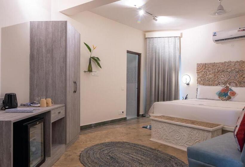 渡假胜地 Sashas Holiday Village