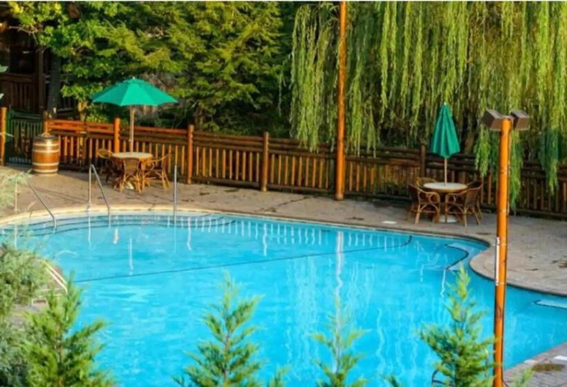 Westgate Smoky Mountain Resort & Water Park