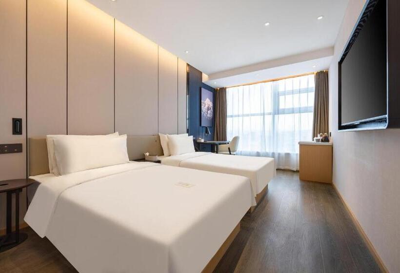 Atour X Hotel Yanji Department Store West Market