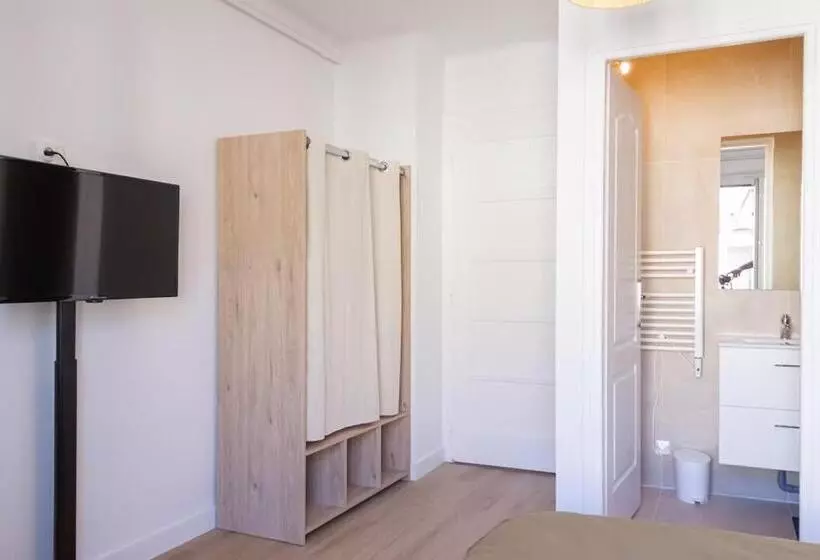 ベッドアンドブレックファースト Zenbnb   évasion   Colocation   Ch01   Wifi   Netflix   Proche Tram