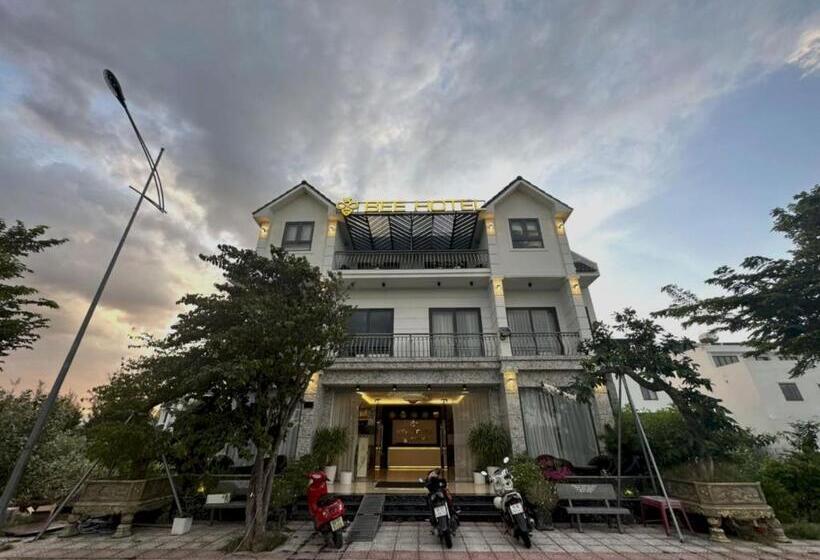 هتل Capital O 1194 Bee