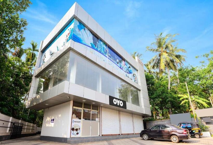 בית מלון כפרי Collection O 81284 Deluxe Residency