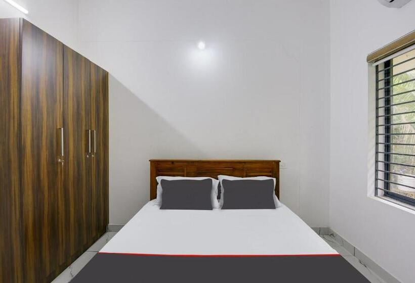 בית מלון כפרי Collection O 81284 Deluxe Residency