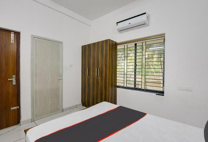 בית מלון כפרי Collection O 81284 Deluxe Residency