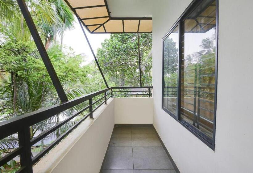 בית מלון כפרי Collection O 81284 Deluxe Residency