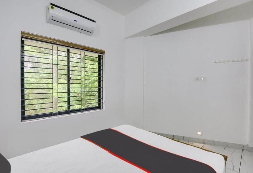 בית מלון כפרי Collection O 81284 Deluxe Residency