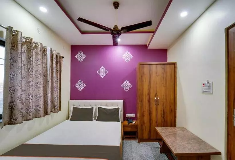 Hotel Collection O Gitanjali & Restaurant