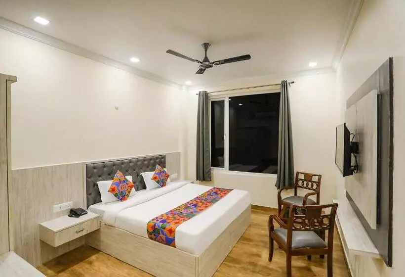 هتل Fabexpress Trijal Inn