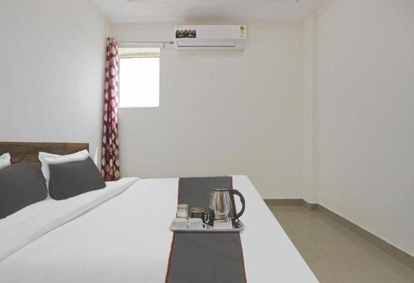 Hotel Flagship Royal View