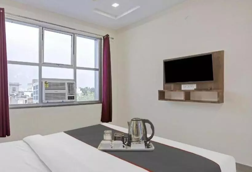 Hotelli Flagship Royal View