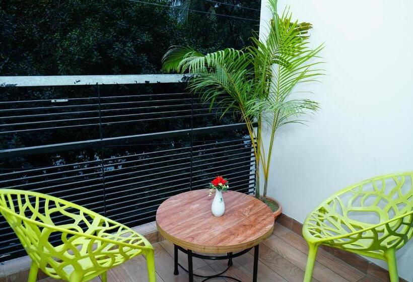 هتل Gr Meet & Greet