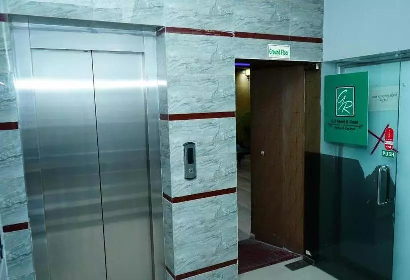 هتل Gr Meet & Greet