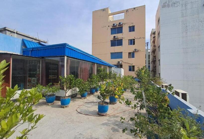 هتل Gr Meet & Greet