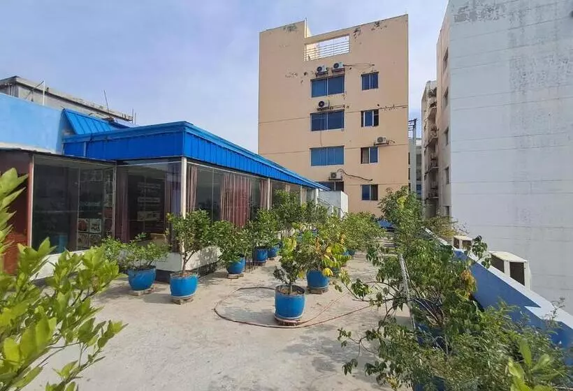 هتل Gr Meet & Greet