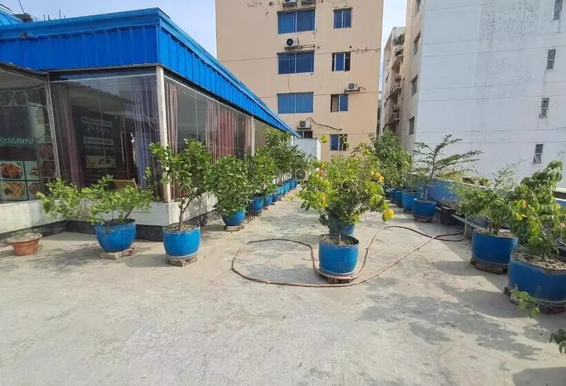 هتل Gr Meet & Greet