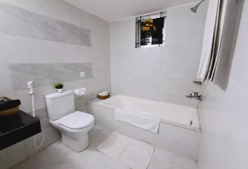 هتل Gr Meet & Greet