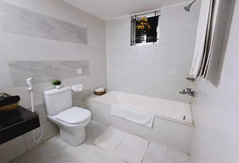 هتل Gr Meet & Greet