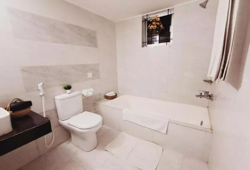 هتل Gr Meet & Greet