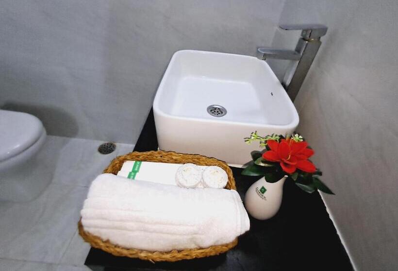 هتل Gr Meet & Greet