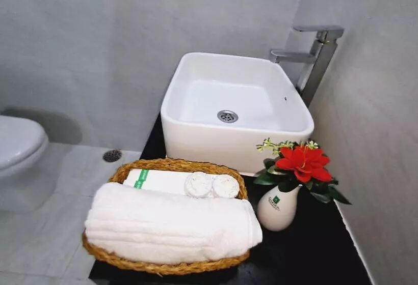 هتل Gr Meet & Greet