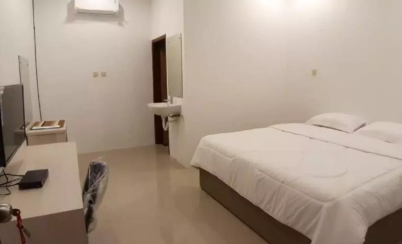هتل Kirai House Pantai Madasari Beach Front View