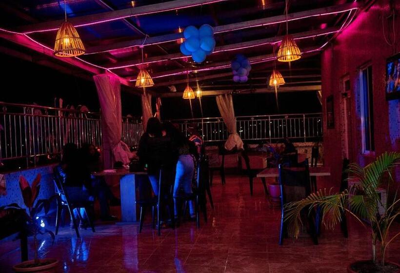 هتل Le Nest Accommodation