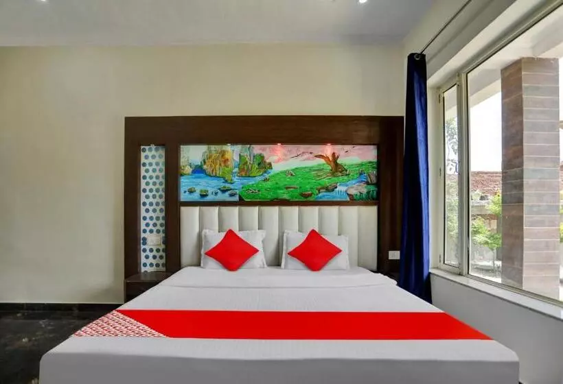 ホテル Oyo Lawendra Home Stay