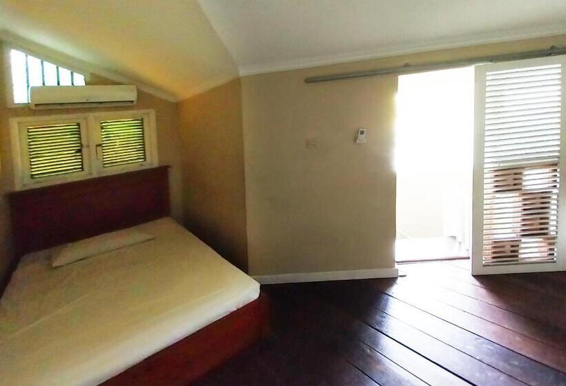 בית מלון כפרי Horison Resort Pondok Layung Anyer