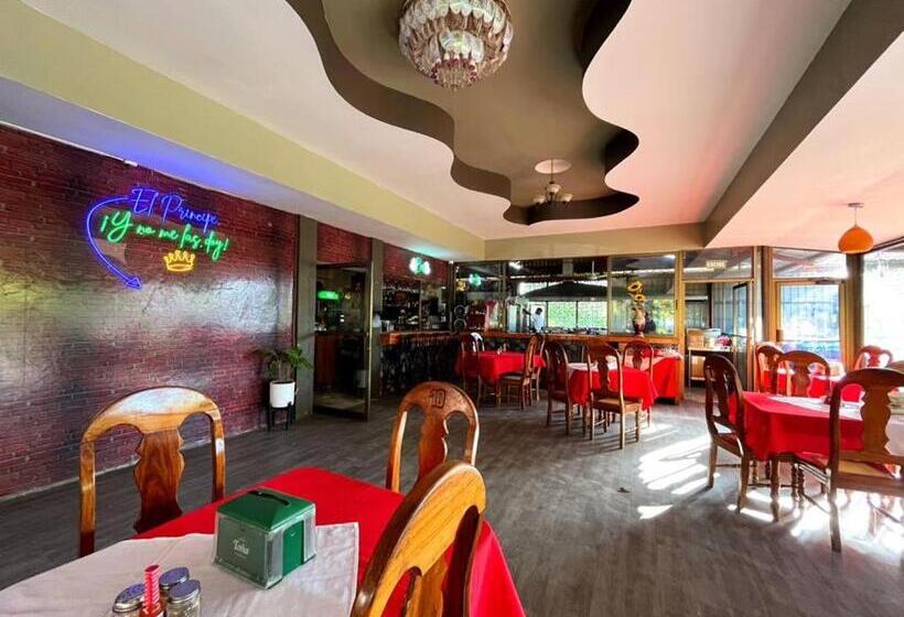 هتل & Restaurante El Principe