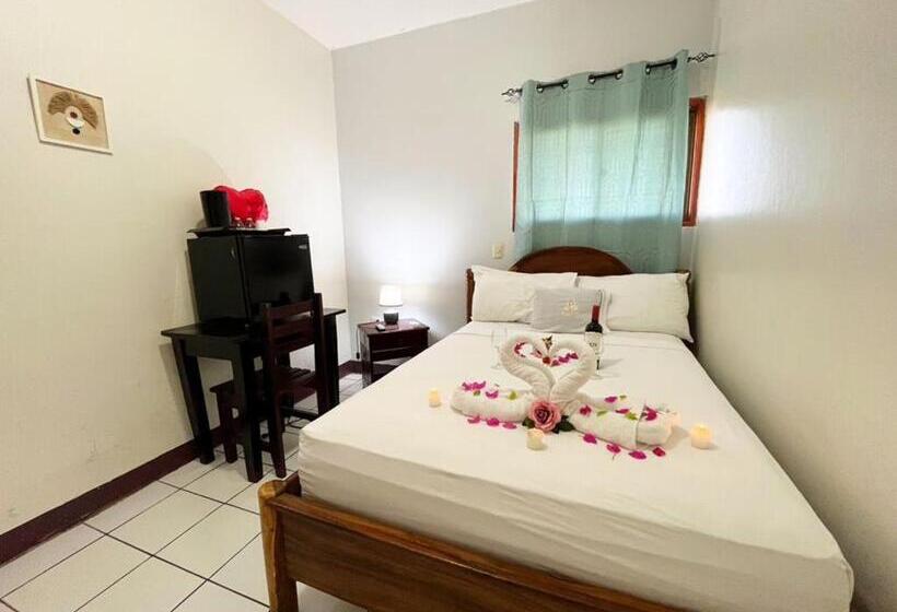 هتل & Restaurante El Principe