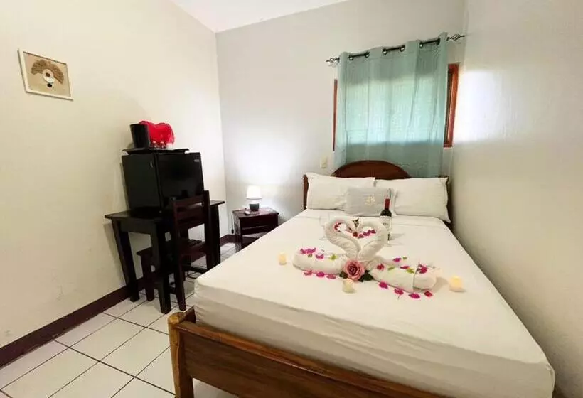 هتل & Restaurante El Principe