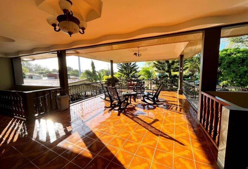 هتل & Restaurante El Principe