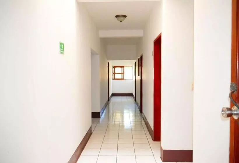 هتل & Restaurante El Principe