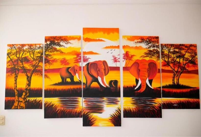 هتل & Restaurante El Principe