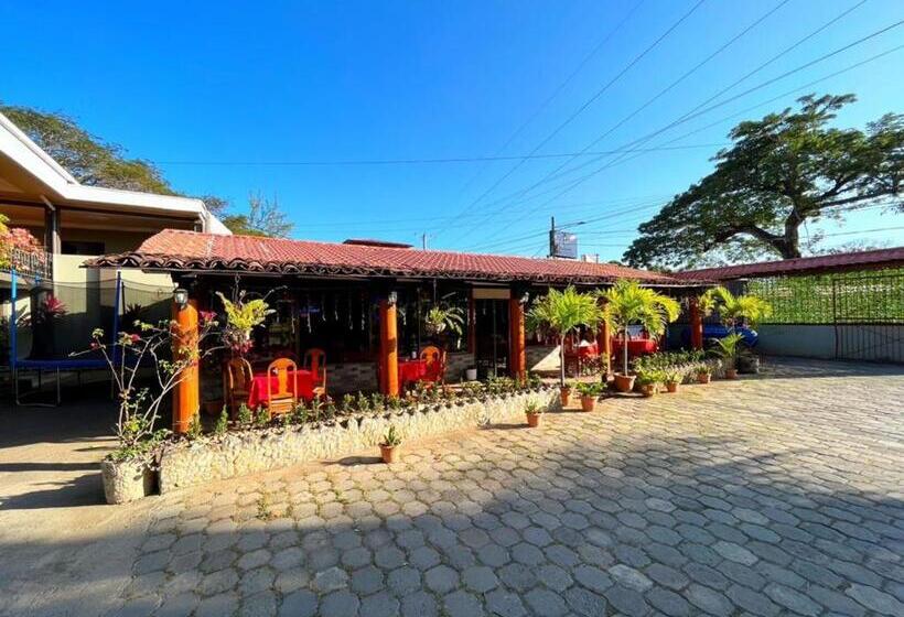 هتل & Restaurante El Principe