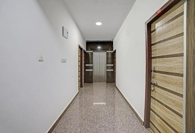 Hotel Spot On 81164 San International