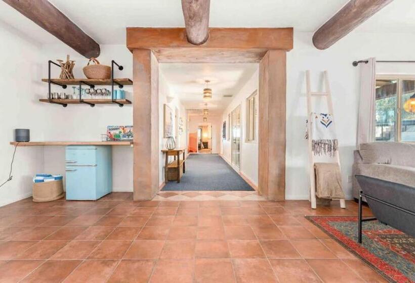 فندق Your Own Private Ranch In The Desert With Horses And Acres Of Property