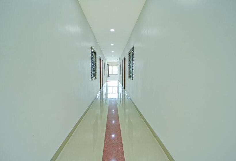 Oyo Flagship Hotel Damodharan Lodging