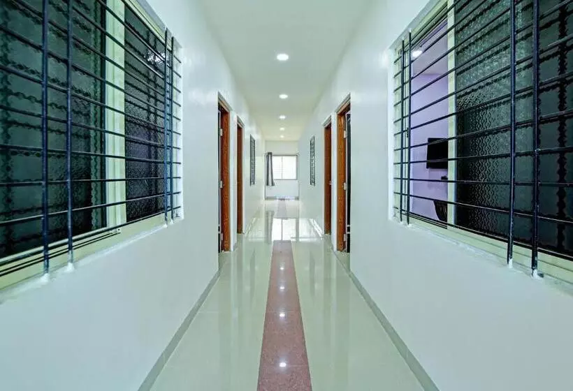 Oyo Flagship Hotel Damodharan Lodging